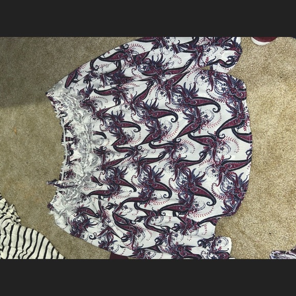 Woman’s blouse - Picture 5 of 5